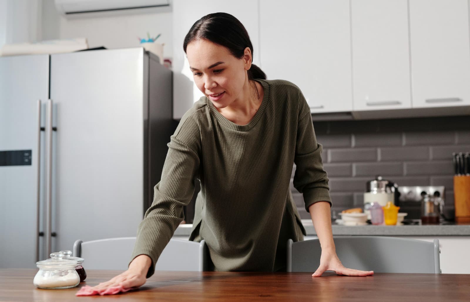 Deep Cleaning Experts for Kitchen Deep Cleaning Dubai